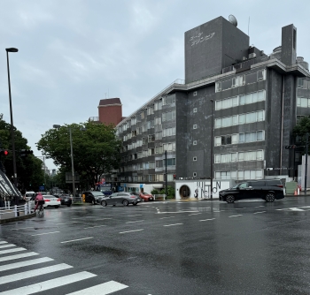 「オリンピア眼科」2024年7月1日